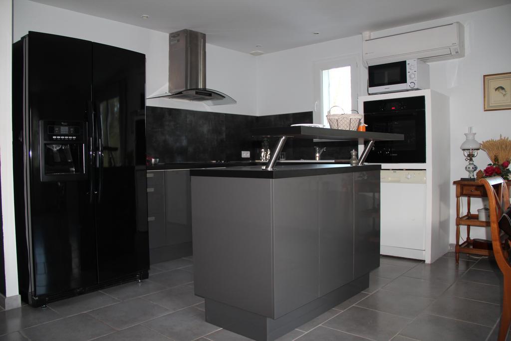 Villa Des Oliviers Fontvieille Eksteriør billede